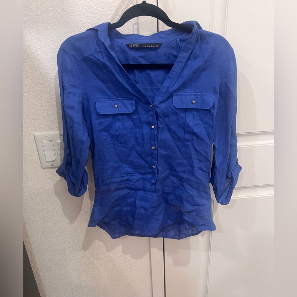 Blue button down top from zara, size xs